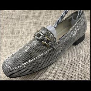 Jennifer Moore Loafers Gold slip ons Size 7.5